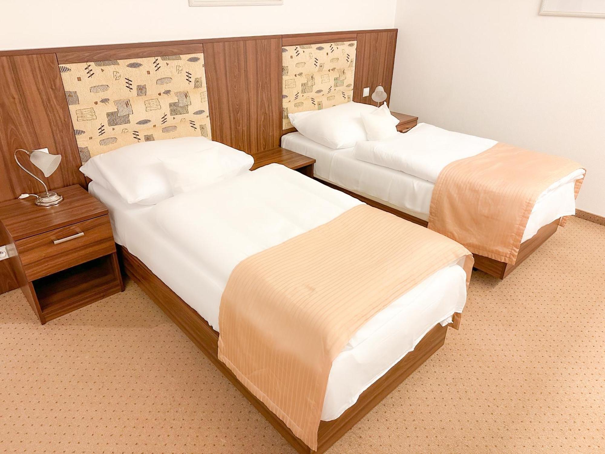Lazensky A Wellness Hotel Nivamare Luhacovice Luaran gambar