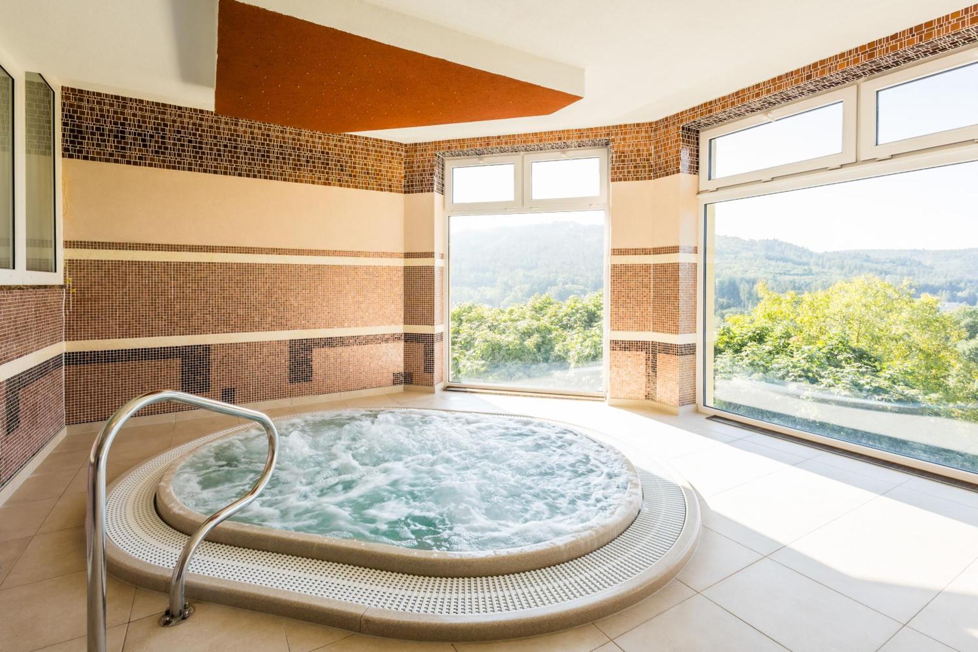 Lazensky A Wellness Hotel Nivamare Luhacovice Luaran gambar