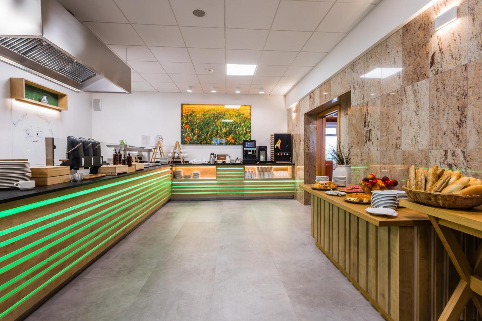 Lazensky A Wellness Hotel Nivamare Luhacovice Luaran gambar